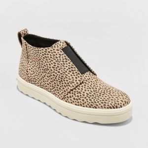 Universal Threads Microsuede Slip On Sneakers